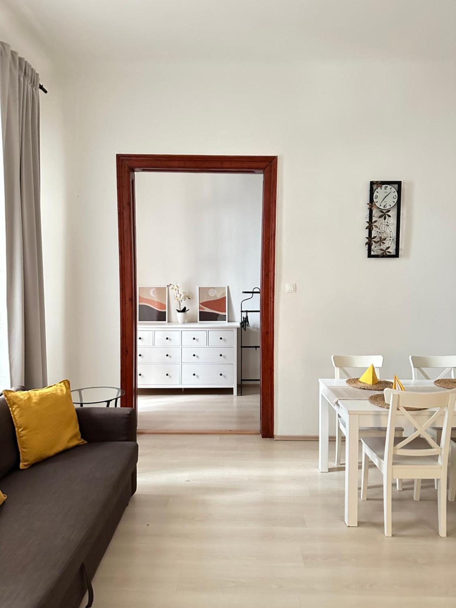 Apartment In Historical Part - Old Town Top Address Bratislava Exteriör bild