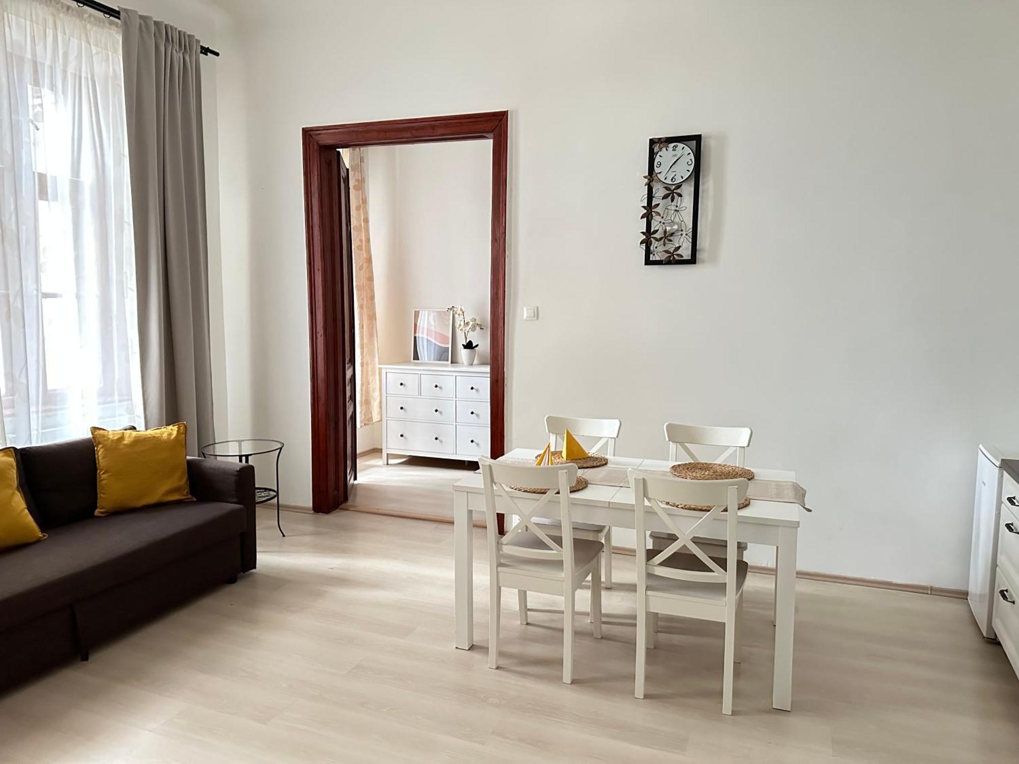 Apartment In Historical Part - Old Town Top Address Bratislava Exteriör bild