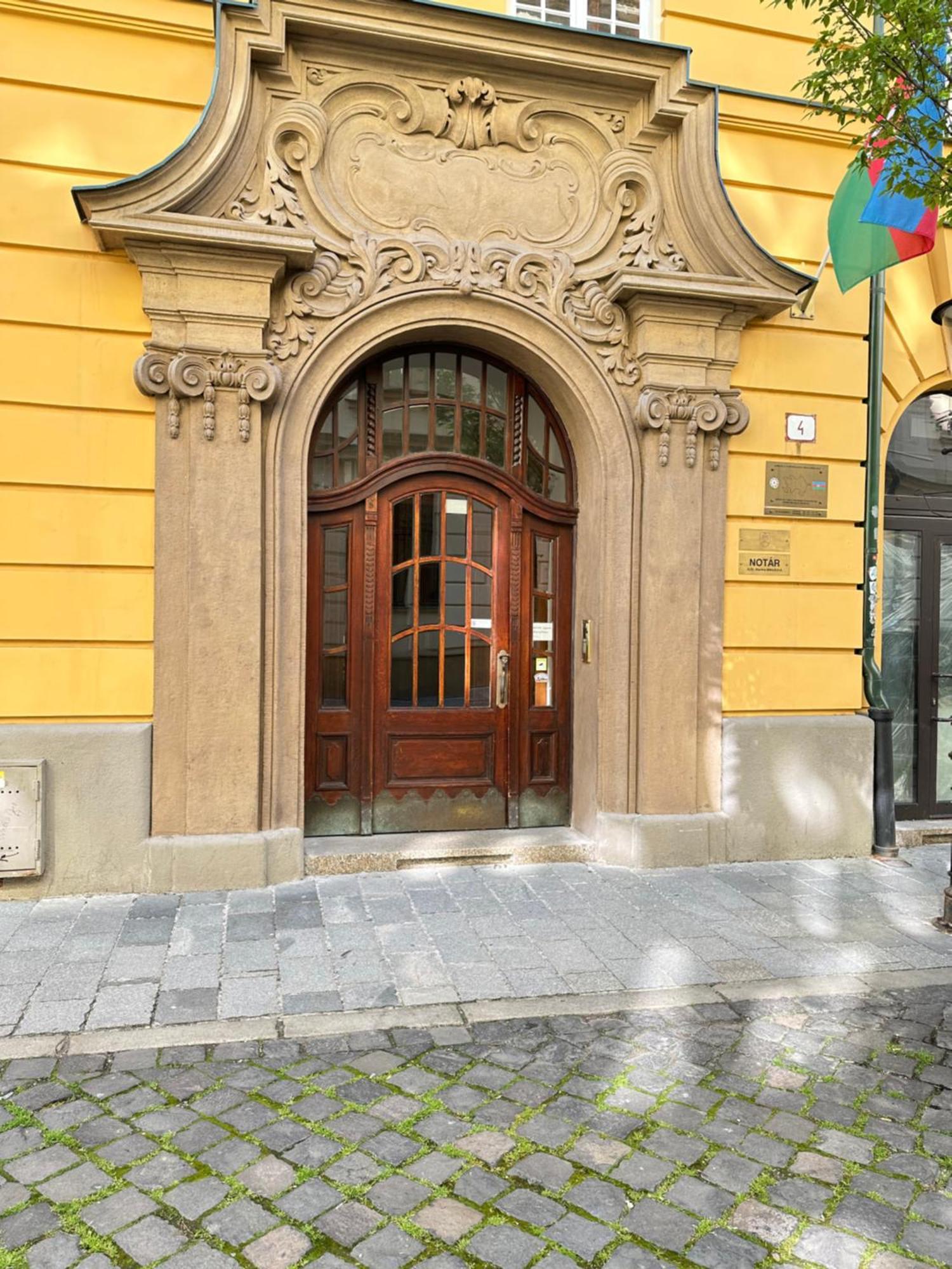 Apartment In Historical Part - Old Town Top Address Bratislava Exteriör bild