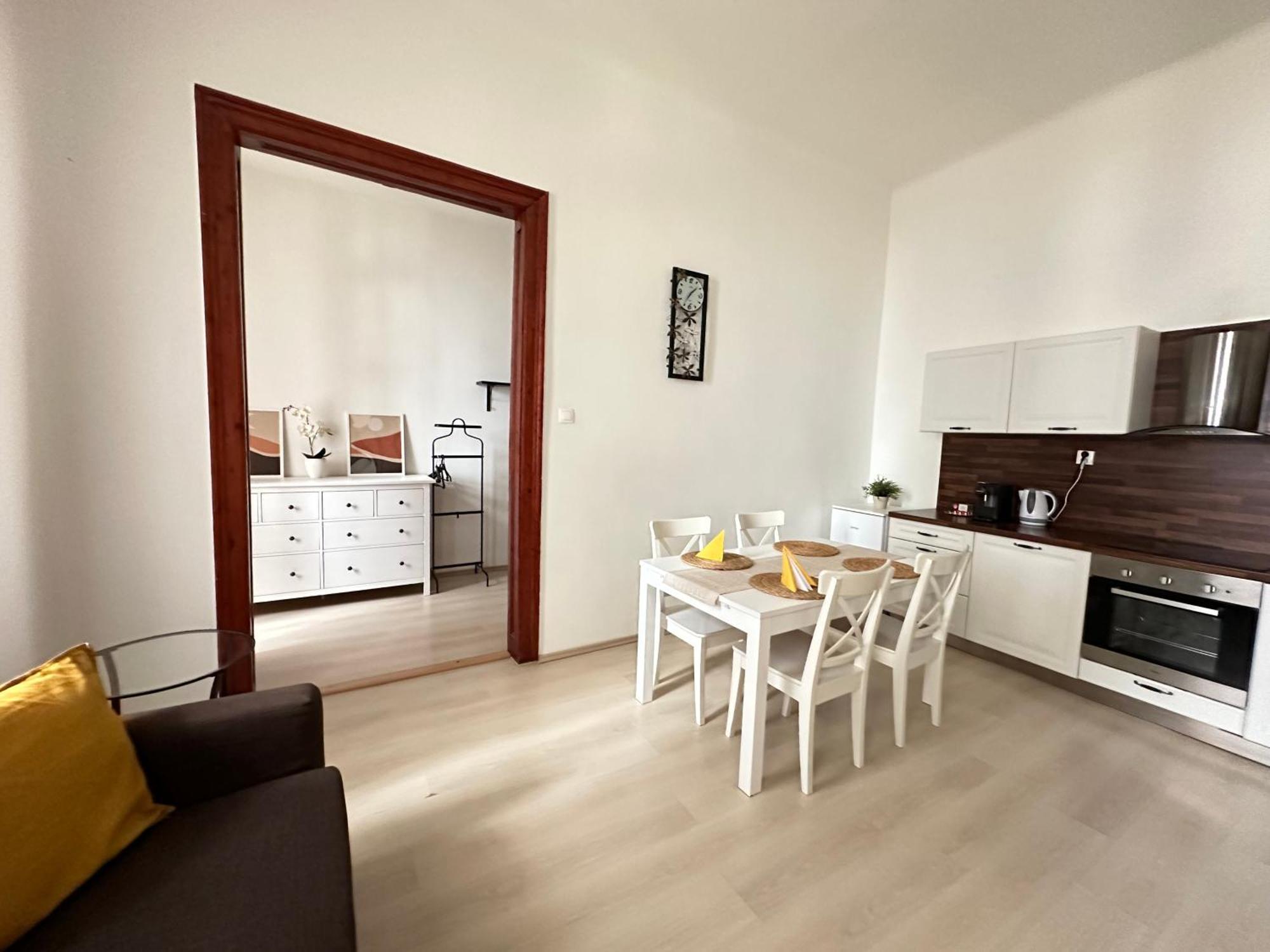 Apartment In Historical Part - Old Town Top Address Bratislava Exteriör bild